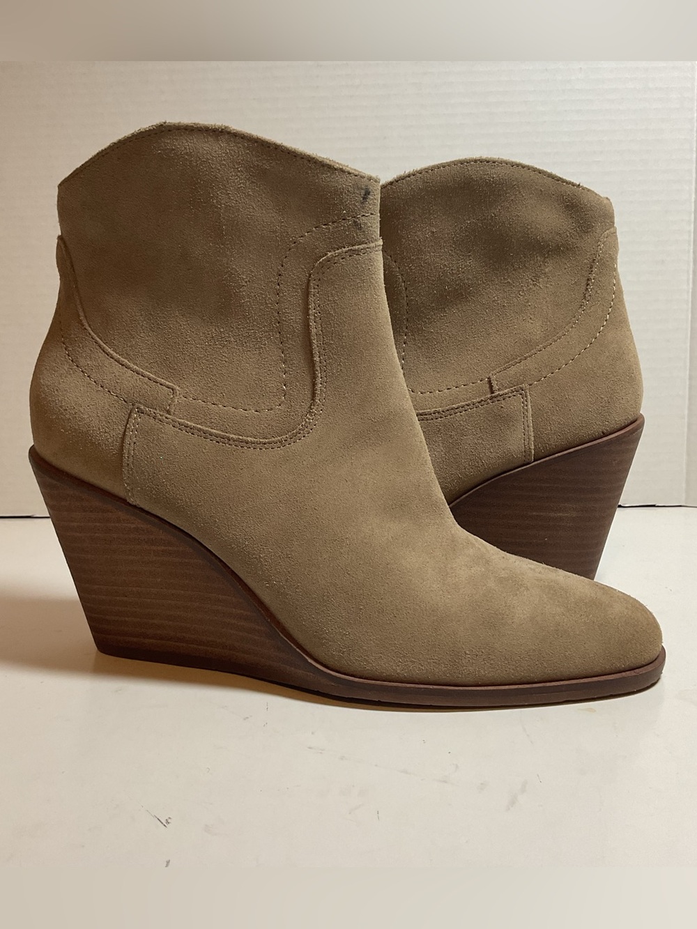 Lucky Brand WadierTaupe Suede Leather Wedge Ankle Boots
